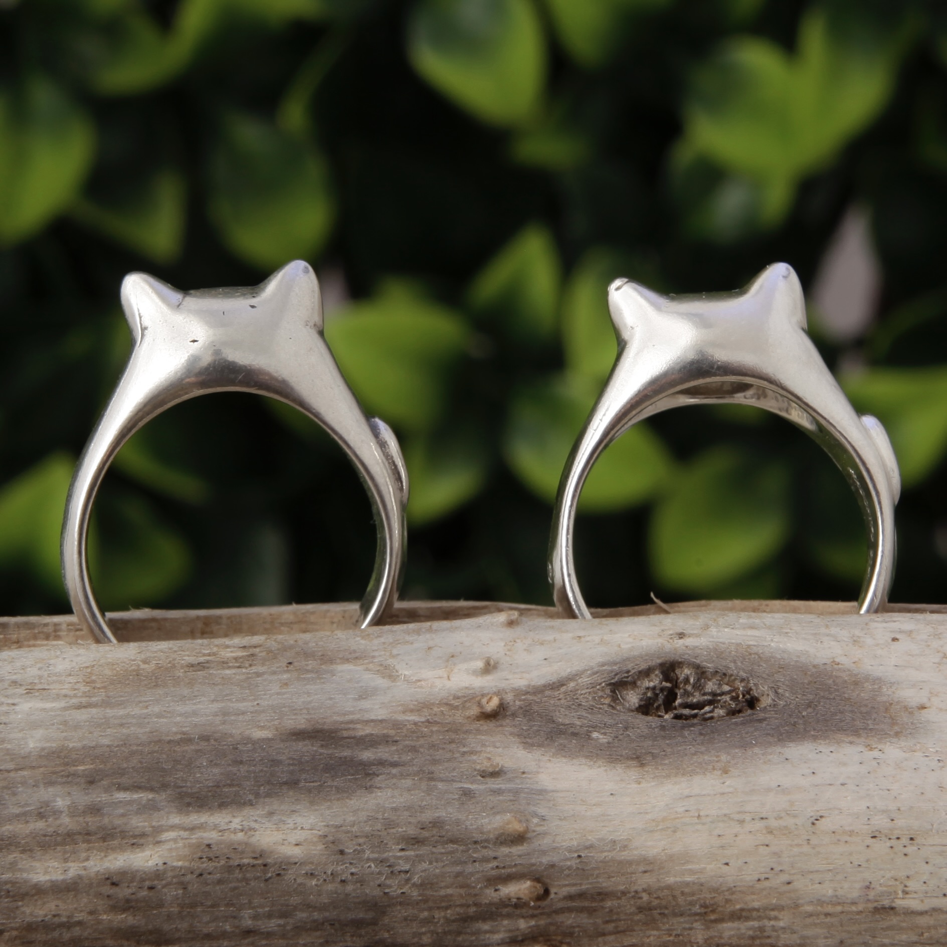 Feline Queen Ring Hover