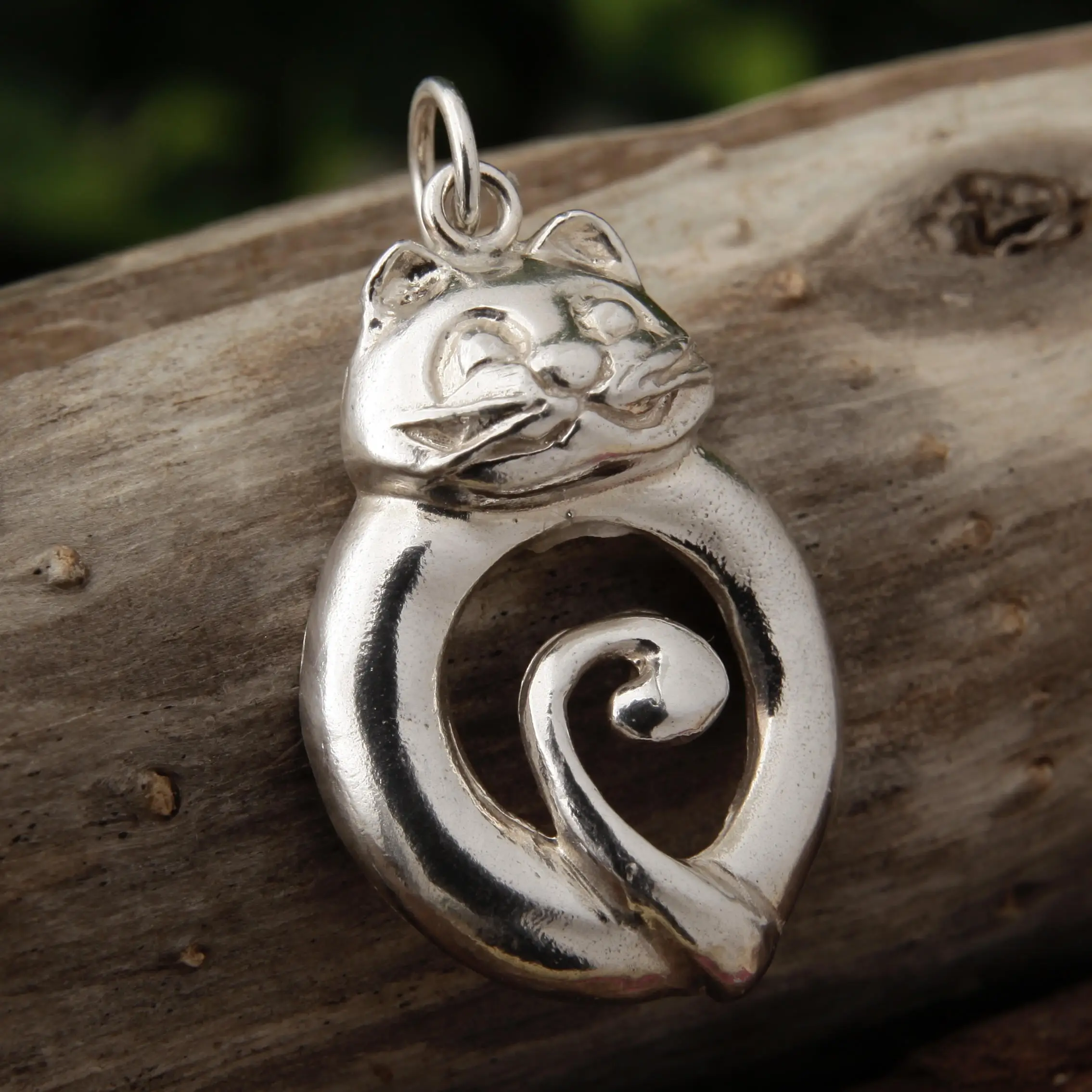 Alley Cat Pendant Hover